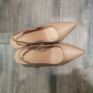 Express Nude Croc pumps size 9